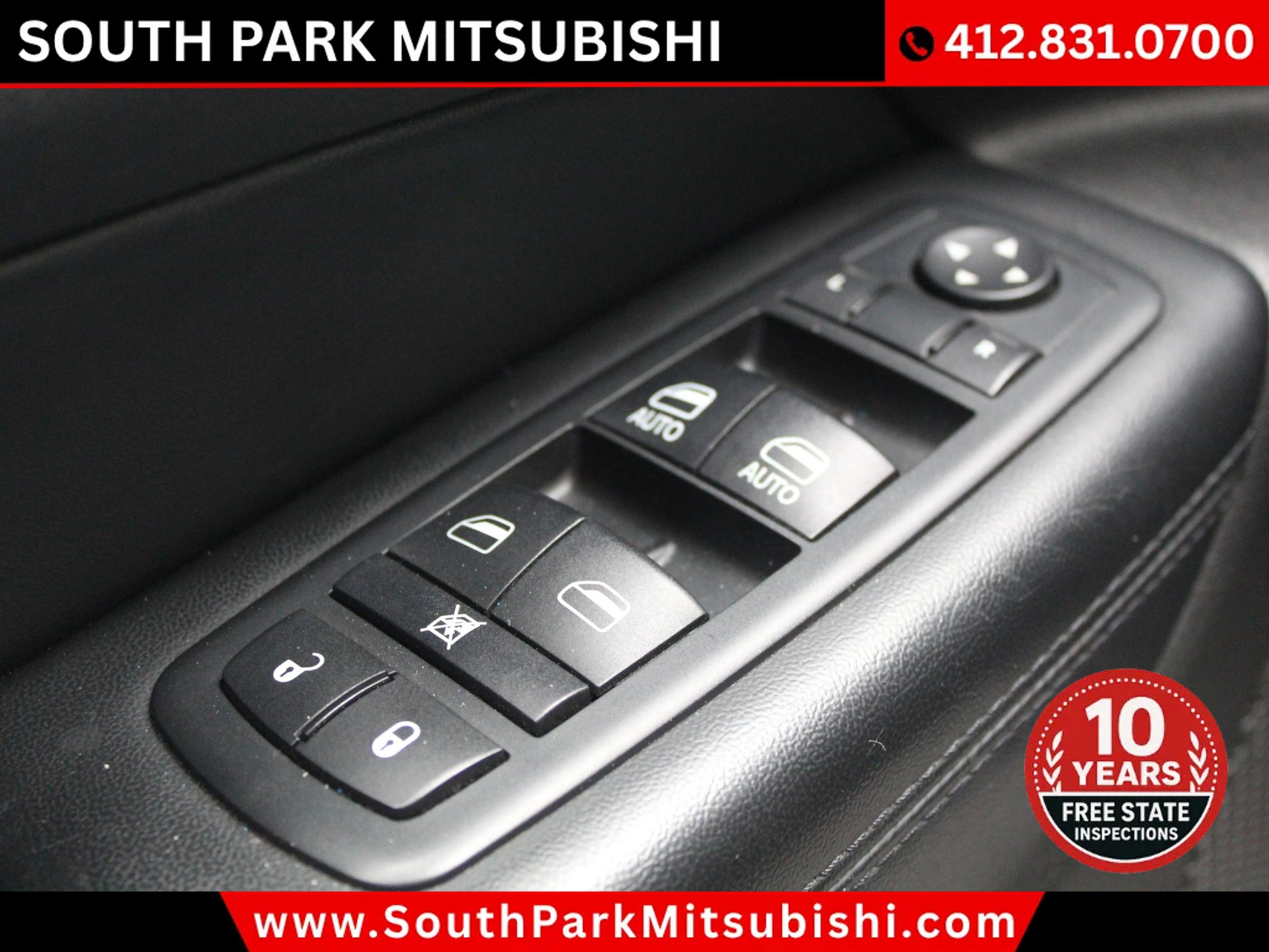 Used 2012 Jeep Grand Cherokee Laredo AWD/4WD image 20