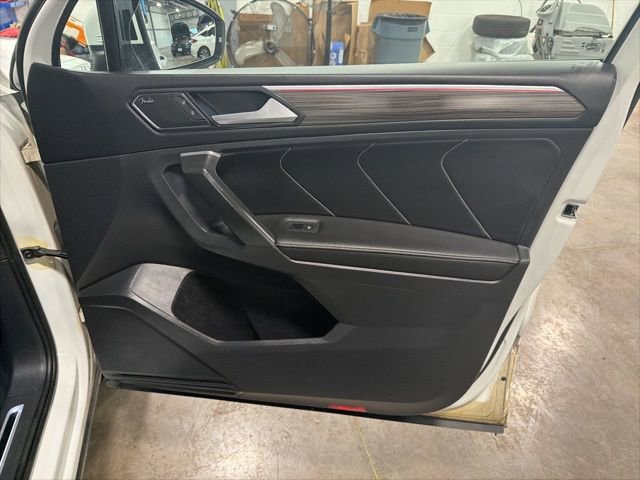 Used 2024 Volkswagen Tiguan SEL R-Line image 18