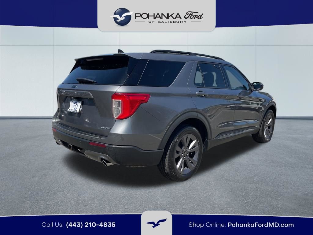 Certified 2022 Ford Explorer XLT w/ Equipment Group 202A image 5