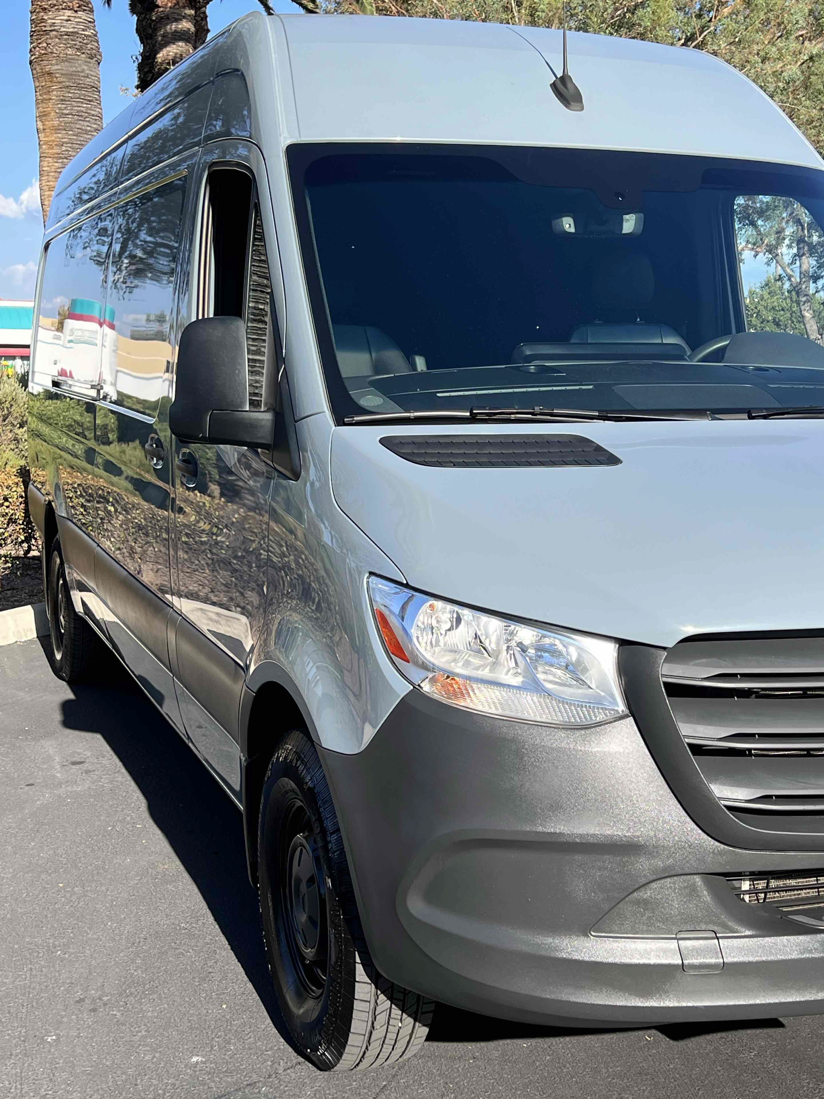 Used 2024 Mercedes-Benz Sprinter 2500 image 50