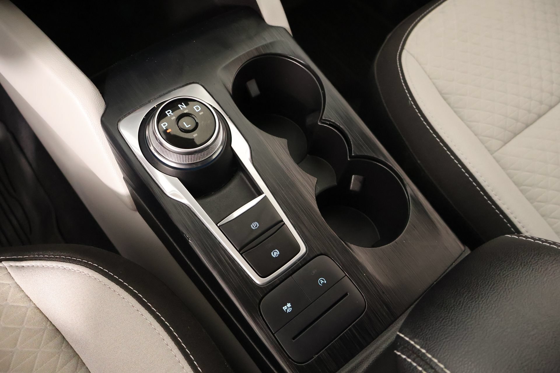 Used 2023 Ford Escape Active w/ Cold Weather Package FWD image 8