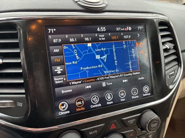 Used 2022 Jeep Grand Cherokee Laredo E w/ Security & Convenience Group AWD/4WD image 21