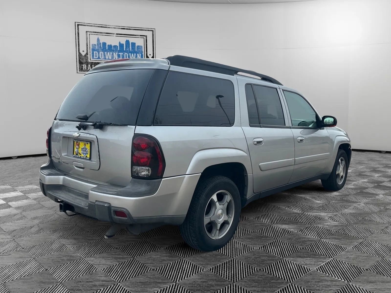 Used 2005 Chevrolet TrailBlazer EXT LT Extended Sport Utility 4D w/ Luxury Package image 6