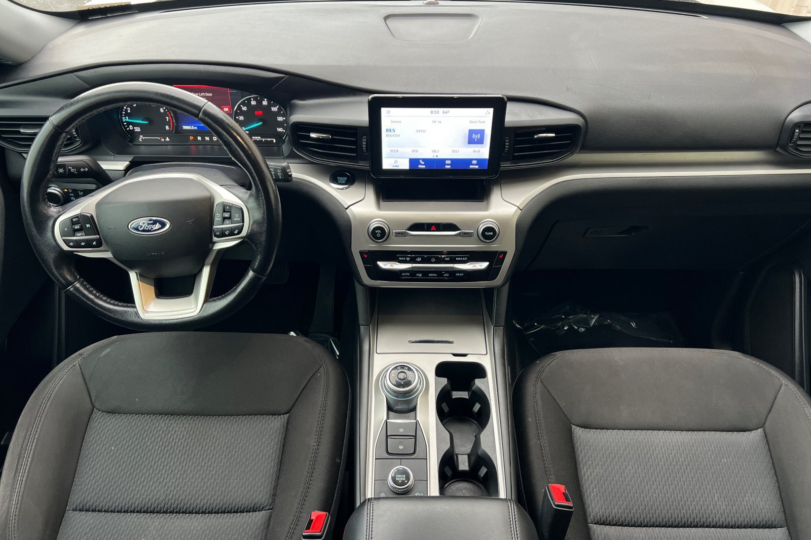 Used 2022 Ford Explorer XLT AWD/4WD image 5
