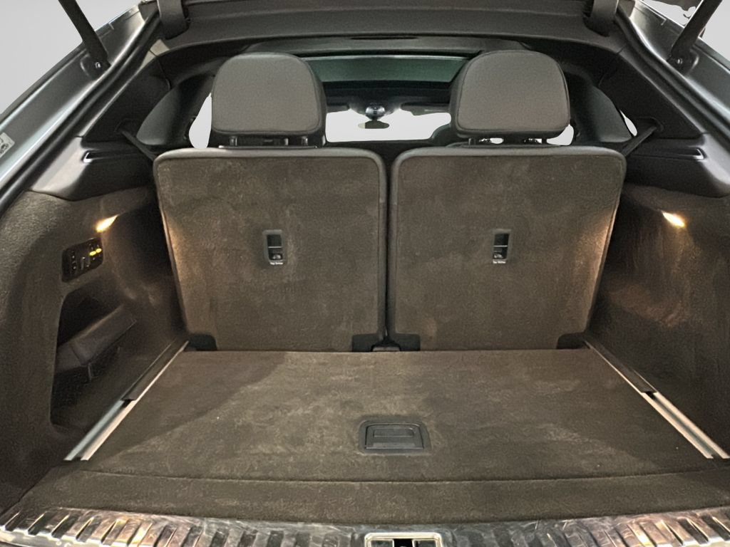Used 2018 Bentley Bentayga Activity AWD/4WD image 20