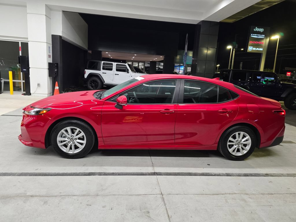 Used 2026 Toyota Camry LE FWD image 3