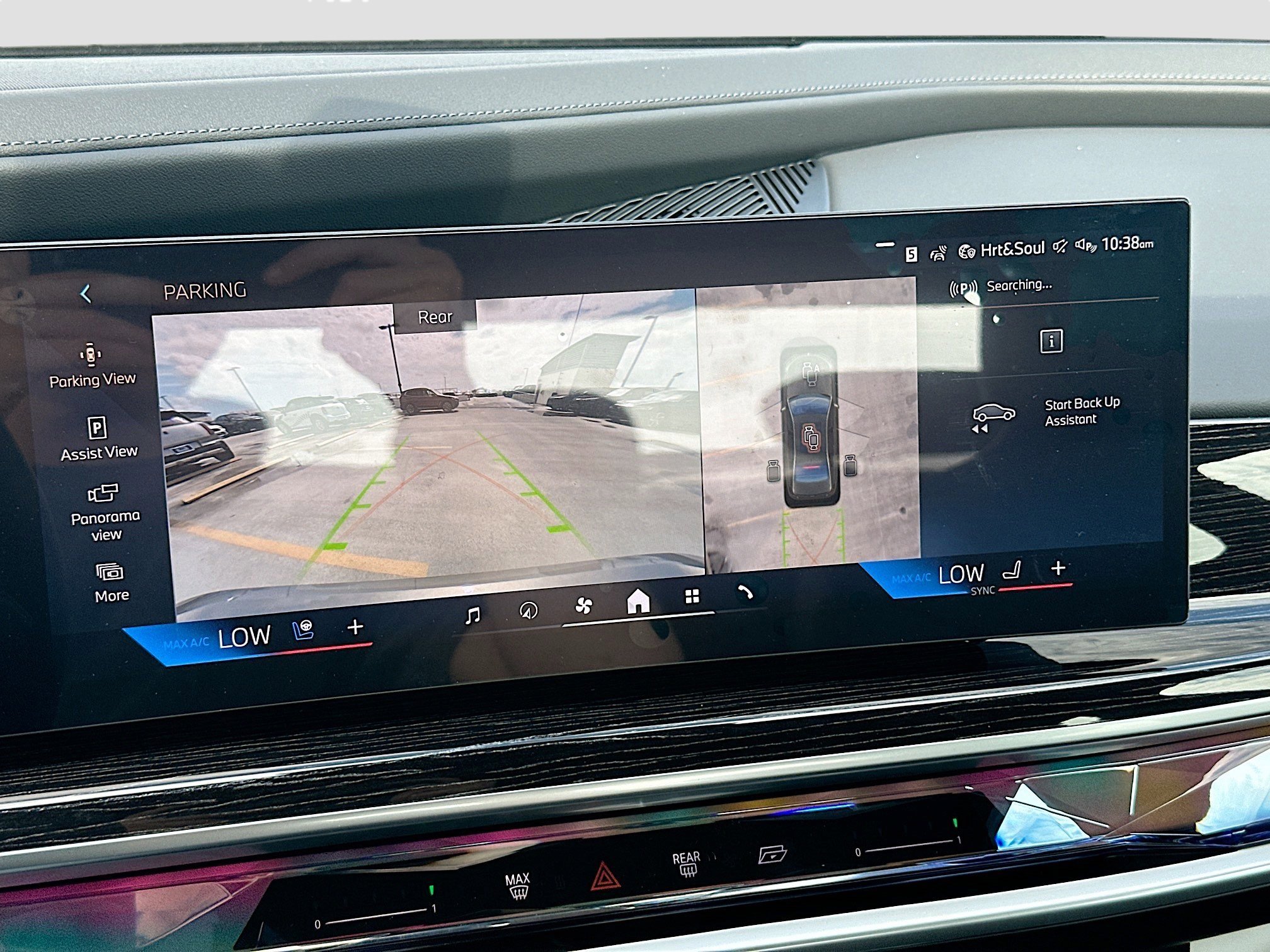 Used 2025 BMW 760i xDrive w/ Executive Package image 14