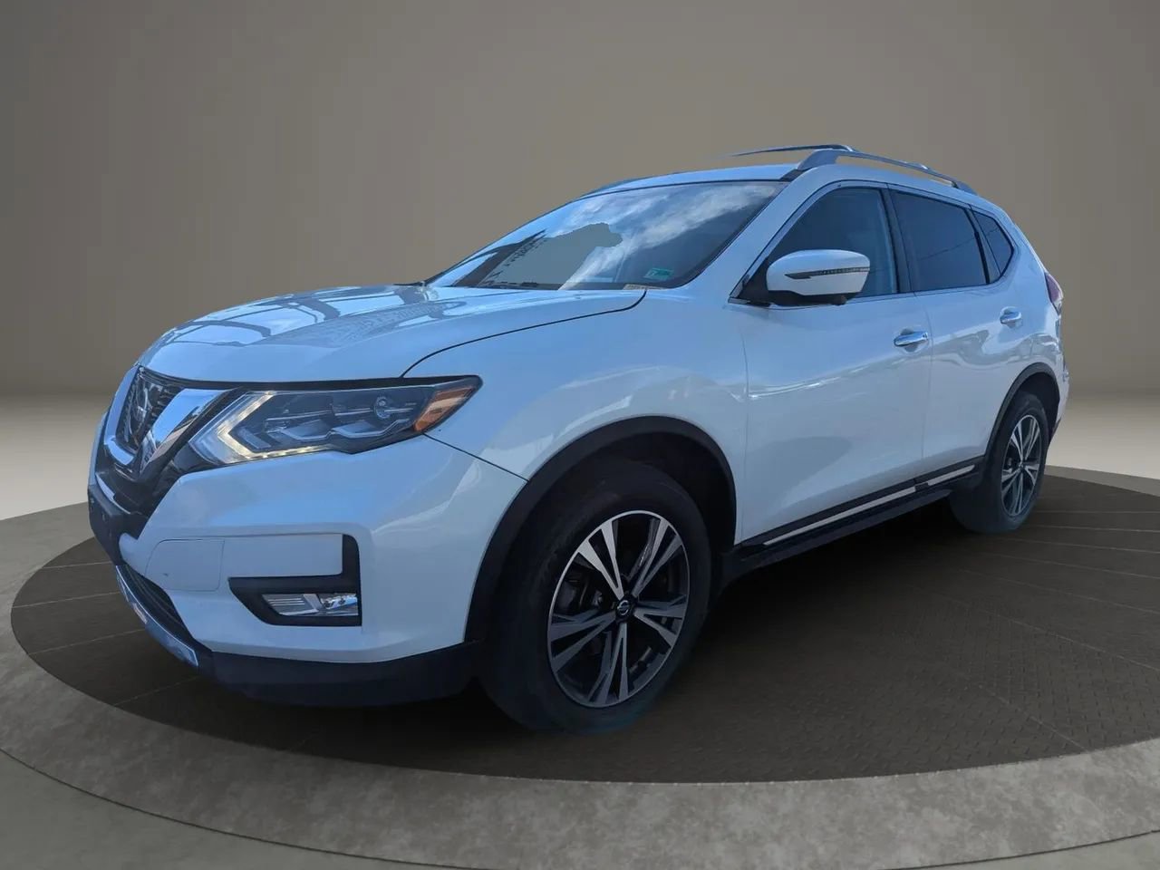 Used 2017 Nissan Rogue SL w/ SL Premium Package