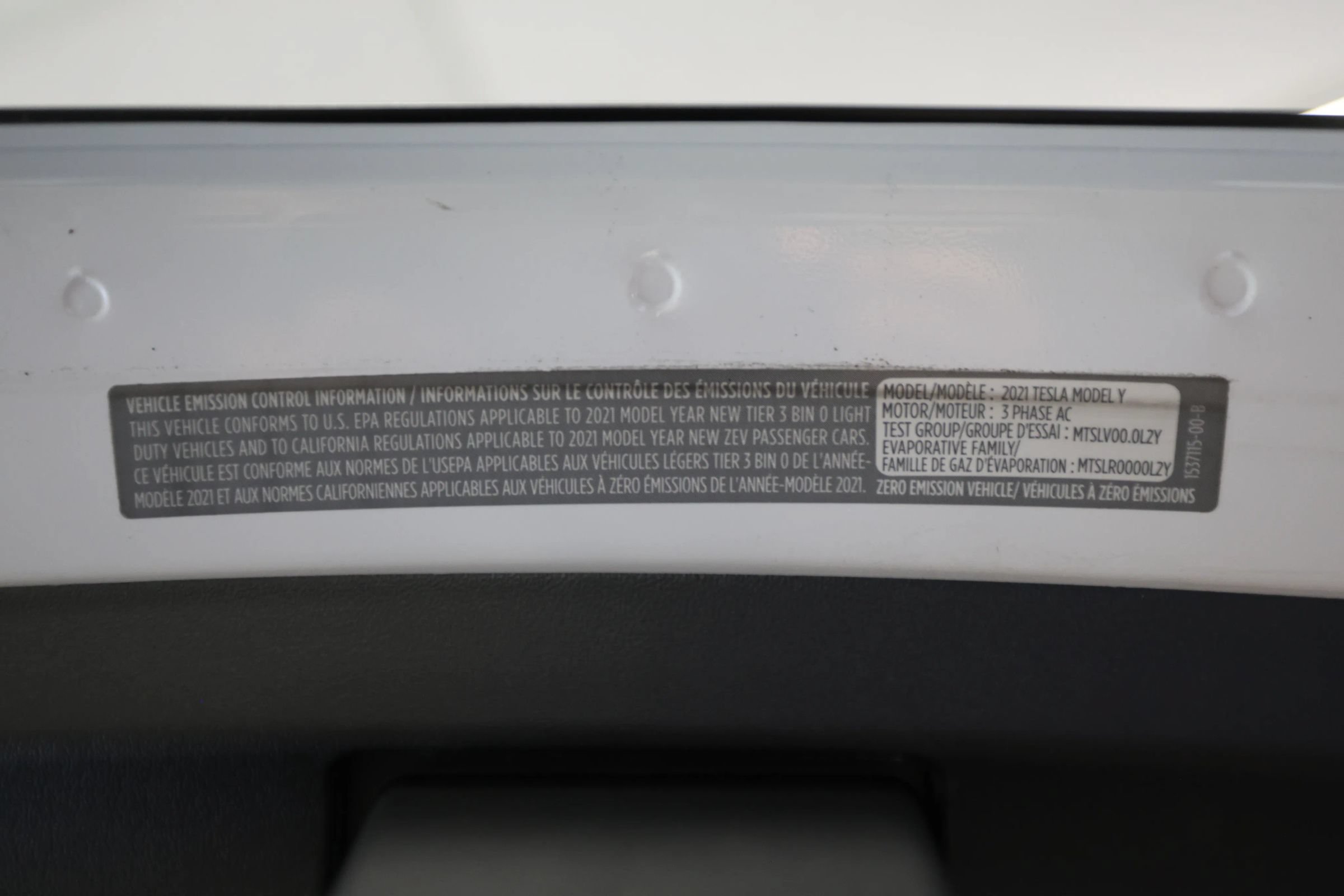 Used 2021 Tesla Model Y Long Range AWD/4WD image 47