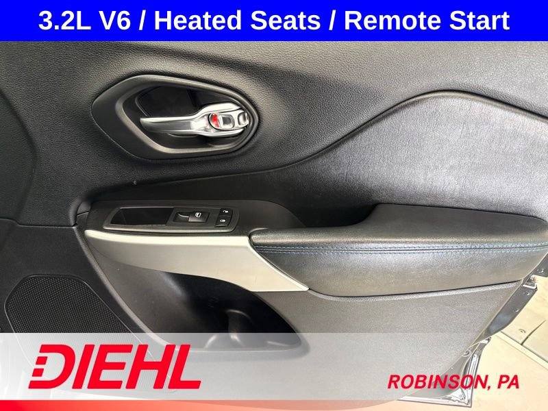 Used 2020 Jeep Cherokee Latitude AWD/4WD image 13