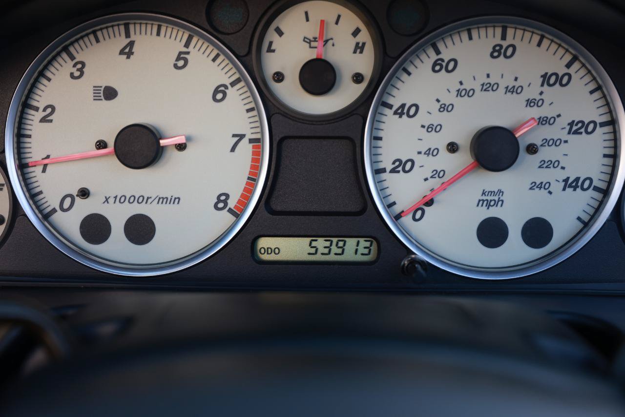 Used 2002 MAZDA MX-5 Miata SE RWD image 40
