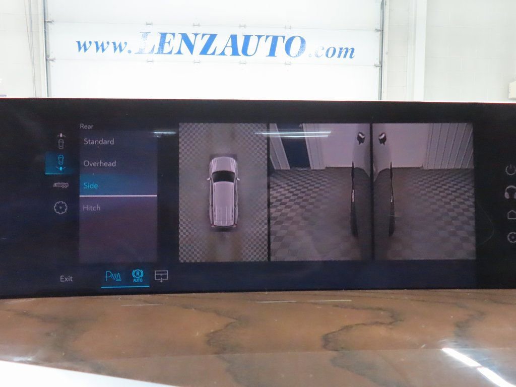 Used 2026 Cadillac Escalade Platinum Sport w/ LPO, Floor Liner Package image 17