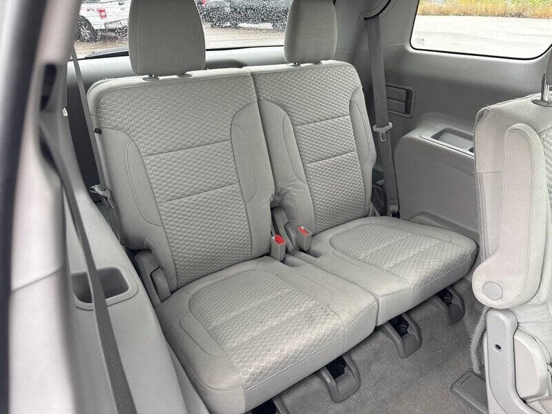 Used 2019 GMC Acadia SLE image 23