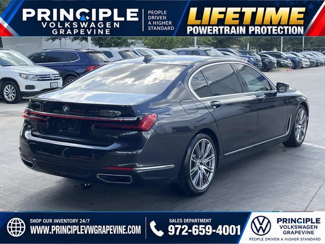 Used 2021 BMW 740i w/ Premium Package RWD image 9