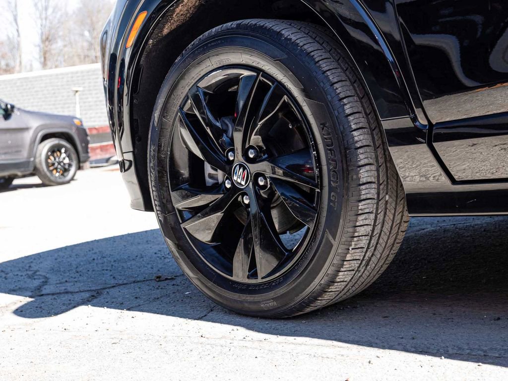 Used 2024 Buick Encore GX Sport Touring image 9