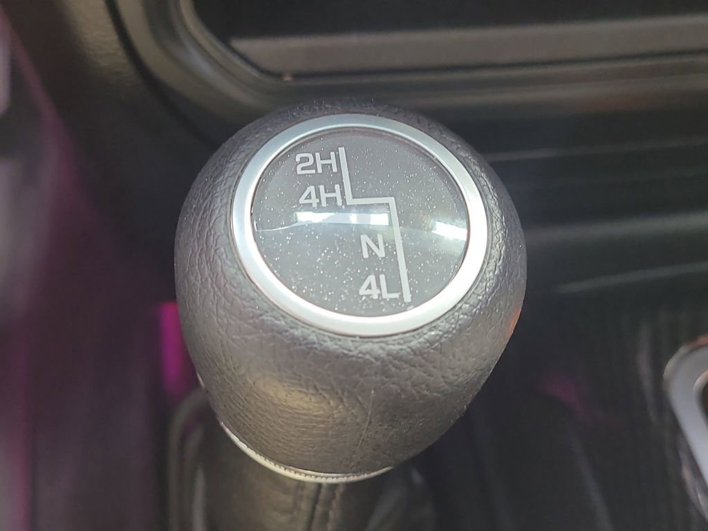 Used 2018 Jeep Wrangler Sport image 21