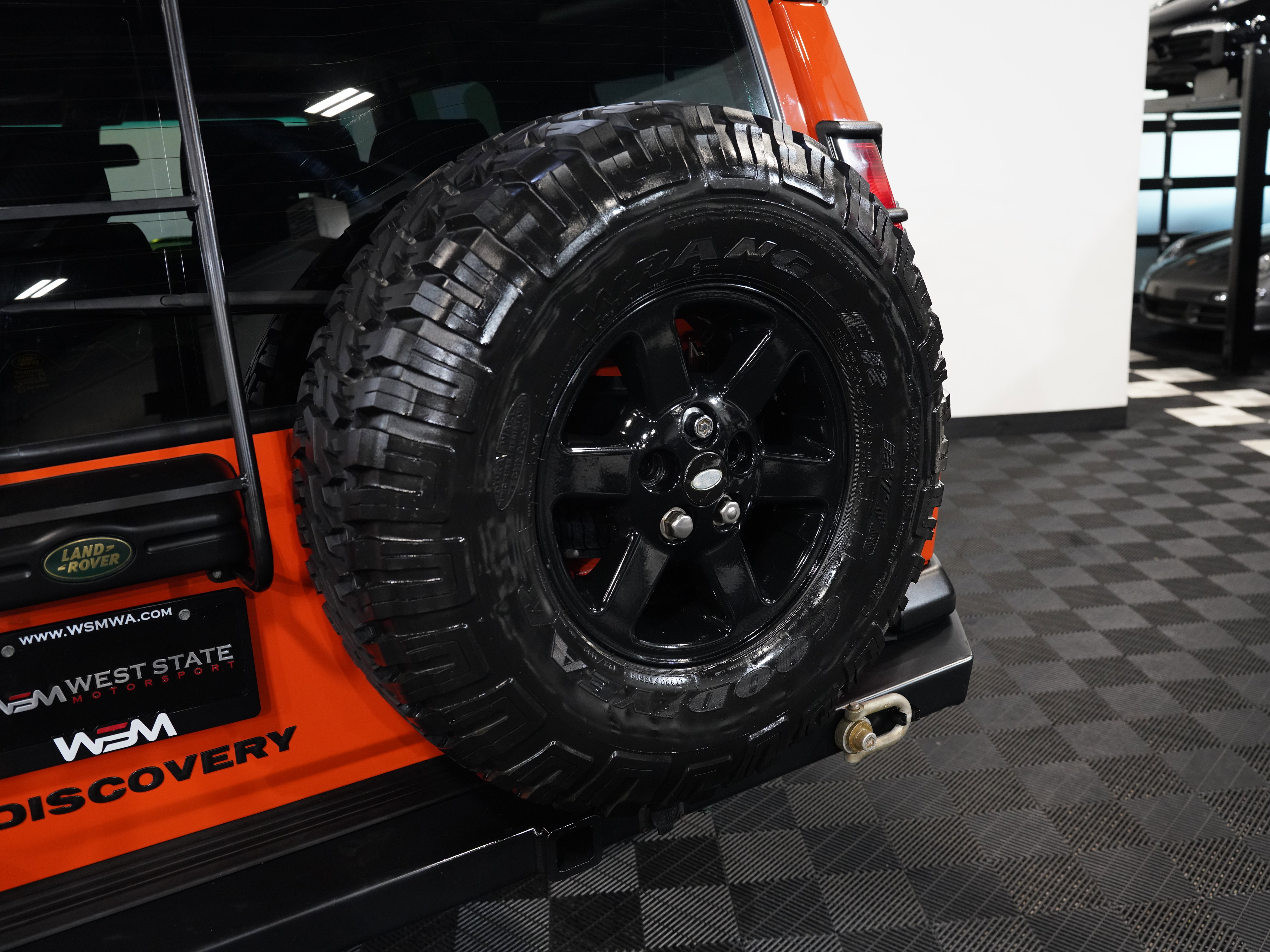 Used 2003 Land Rover Discovery S image 21