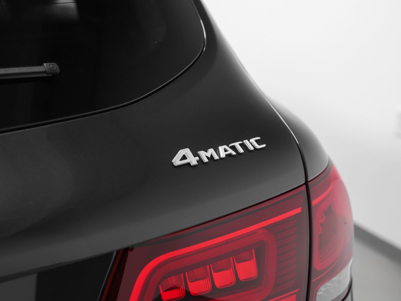 Used 2021 Mercedes-Benz GLC 300 4MATIC image 21