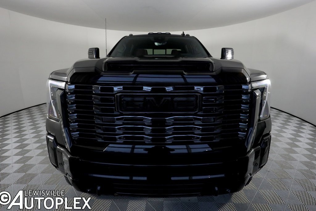 Used 2026 GMC Sierra 3500 Denali Ultimate image 3