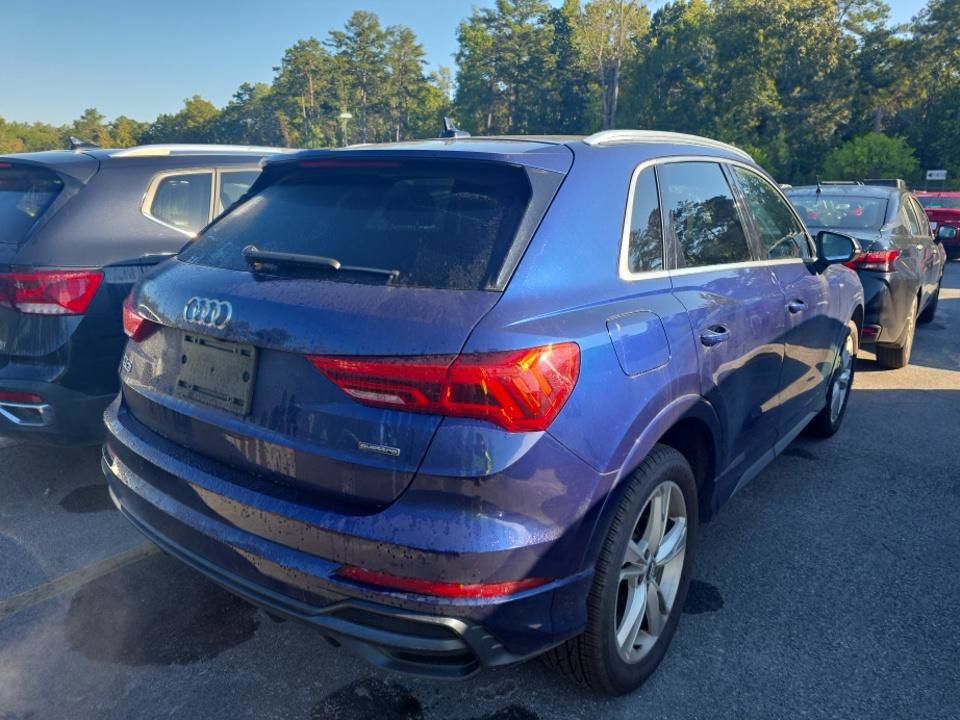 Used 2021 Audi Q3 2.0T Premium w/ Convenience Package AWD/4WD image 2