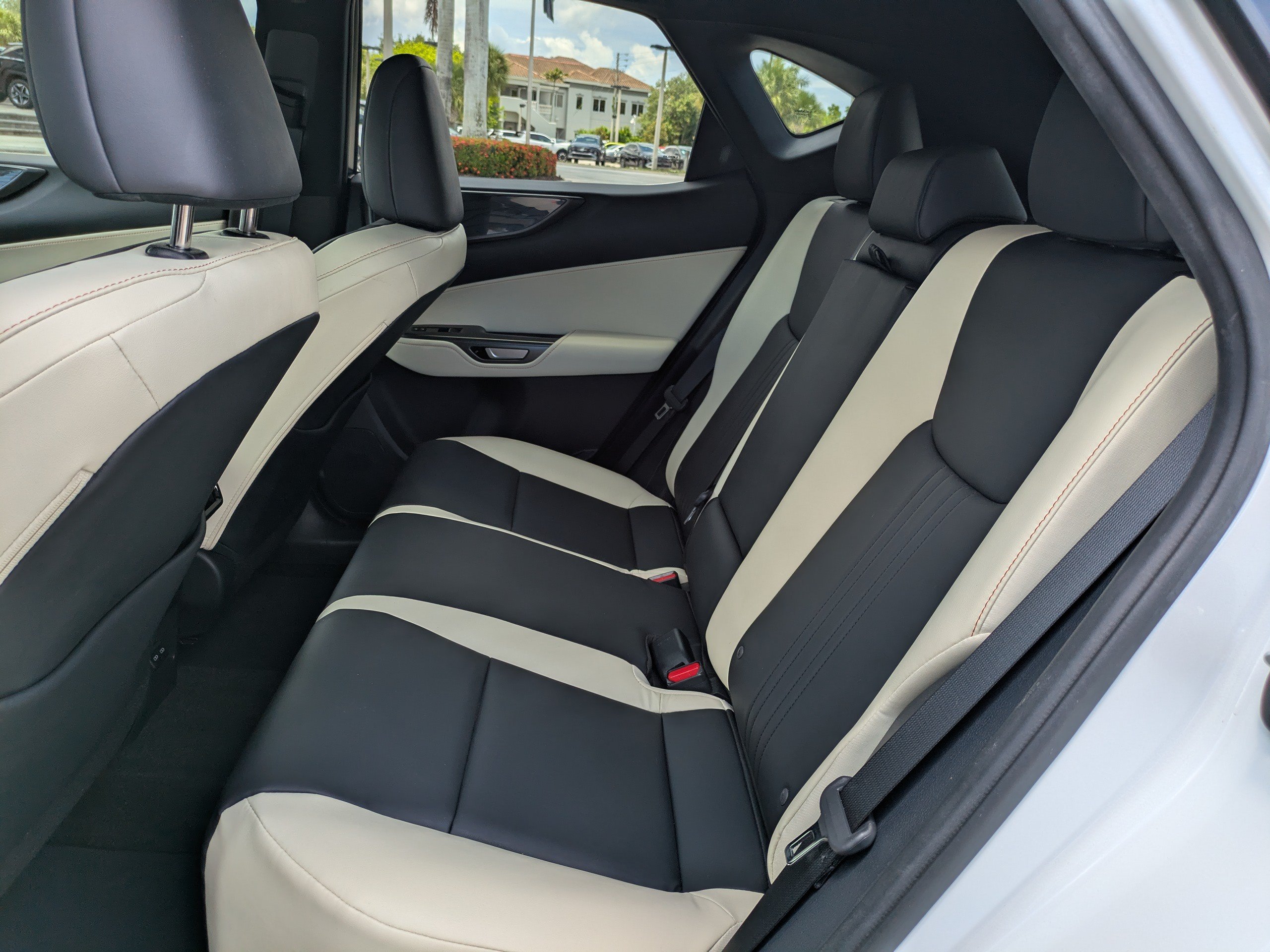 Used 2024 Lexus NX 350 AWD image 13