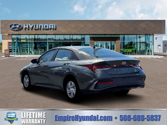New 2026 Hyundai Elantra SE FWD image 5