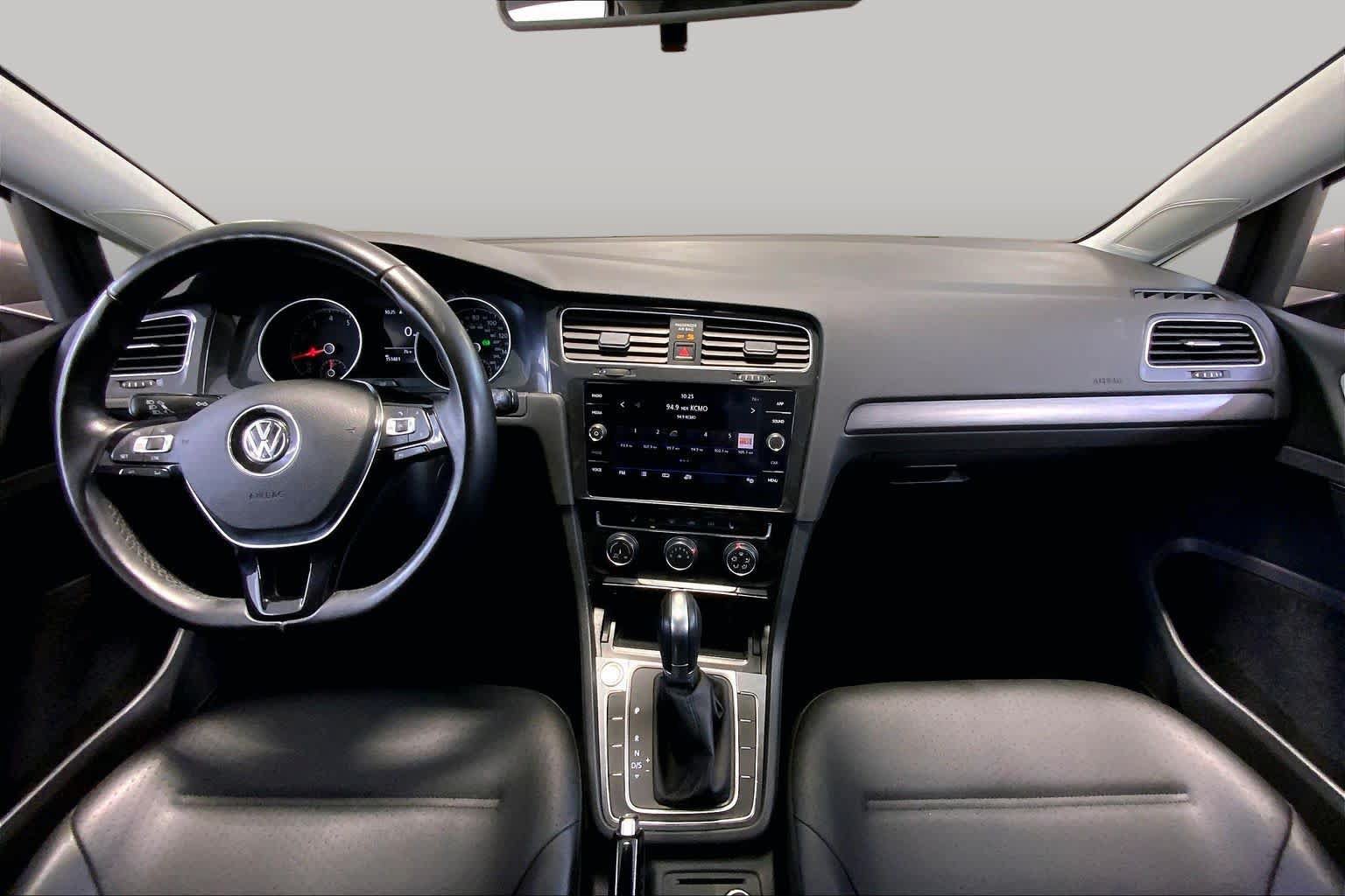 Used 2018 Volkswagen Golf SE FWD image 15
