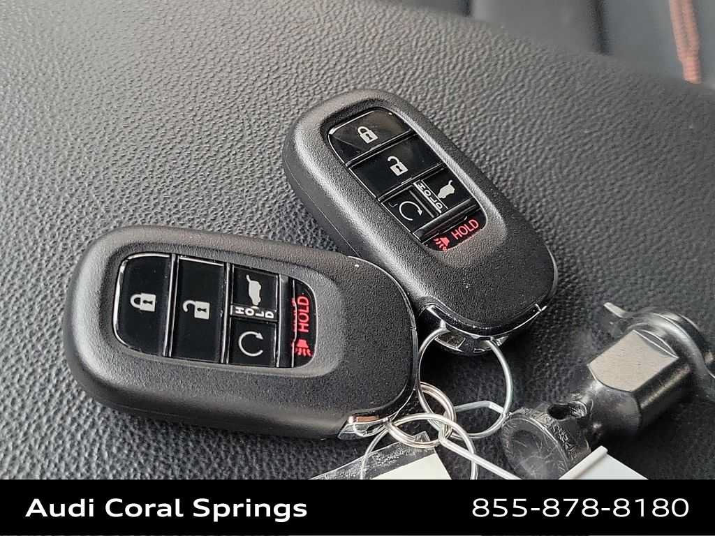 Used 2024 Honda CR-V Sport Touring image 28