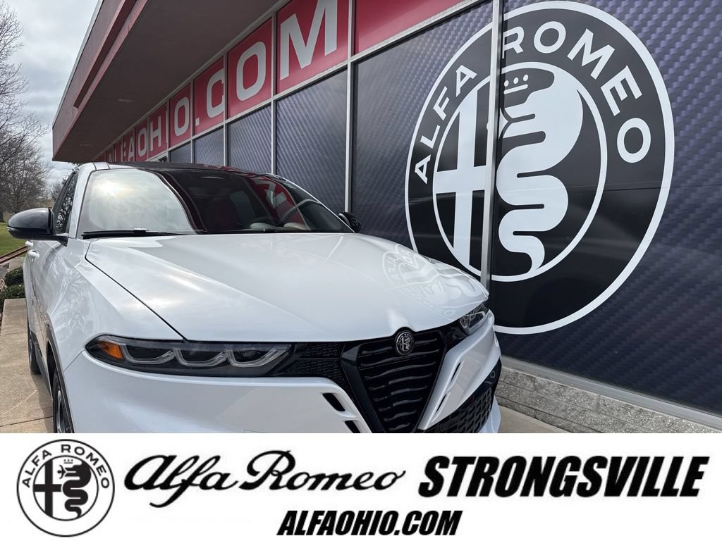 New 2026 Alfa Romeo Tonale w/ Red Premium Package AWD/4WD image 1