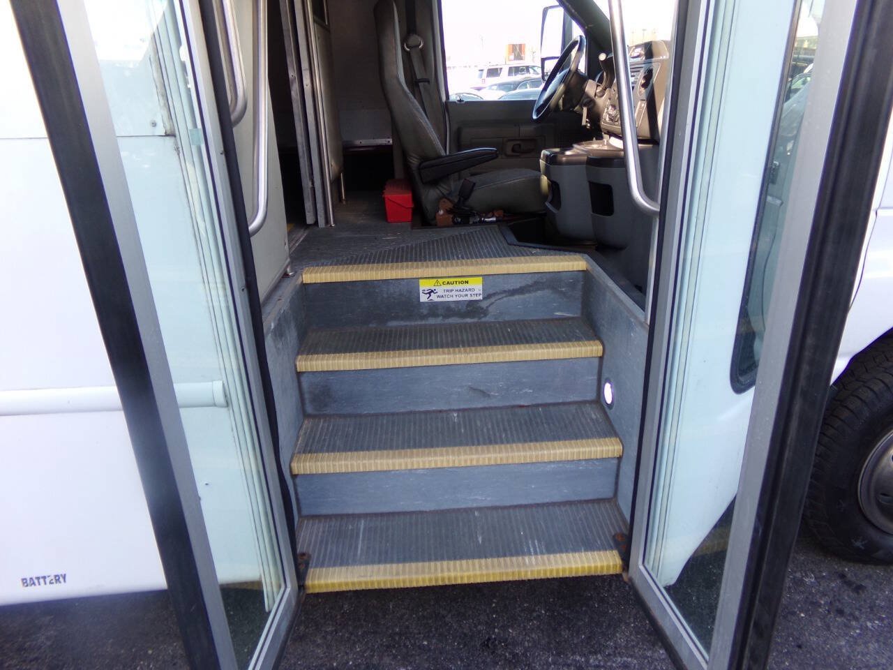 Used 2019 Ford E-450 and Econoline 450 Super Duty w/ Shuttle Bus Prep Package RWD image 19