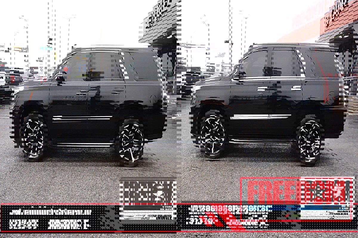 Used 2019 Cadillac Escalade Luxury AWD/4WD image 2