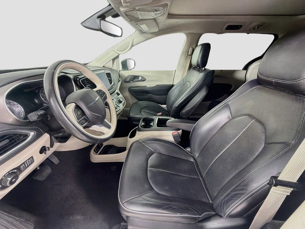 Used 2019 Chrysler Pacifica Limited FWD image 21