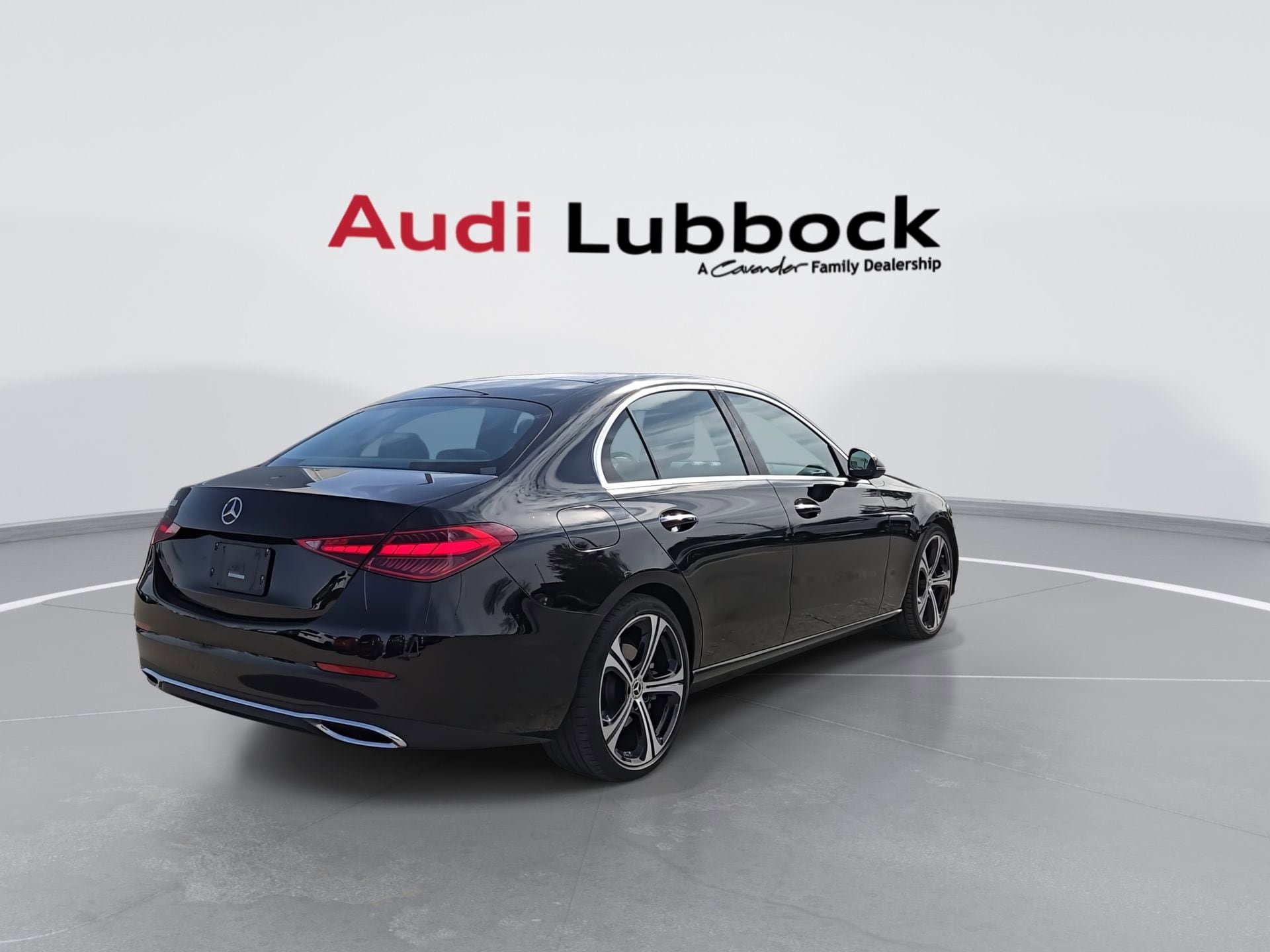 Used 2025 Mercedes-Benz C 300 Sedan image 8