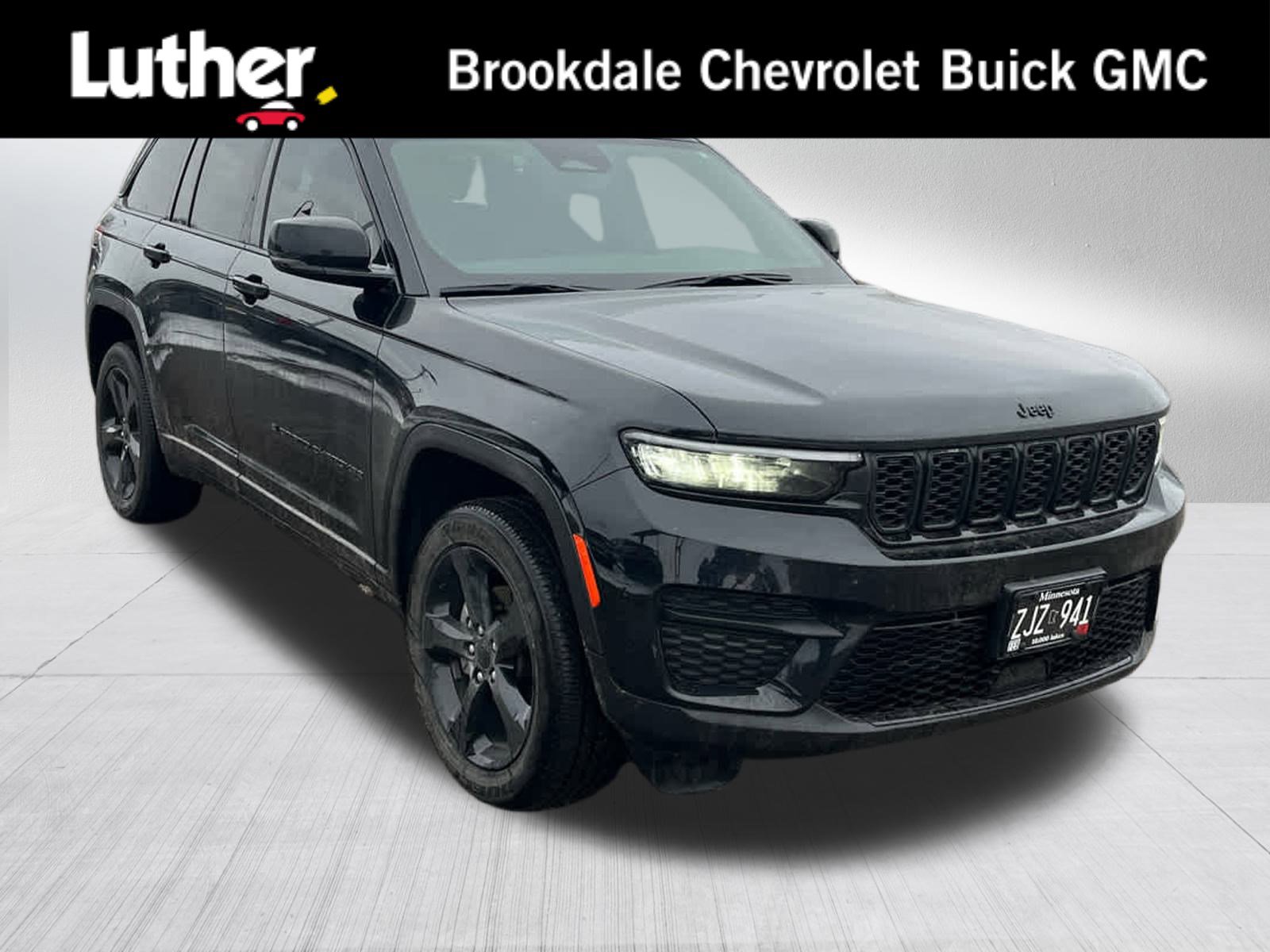 Used 2023 Jeep Grand Cherokee Altitude video 1