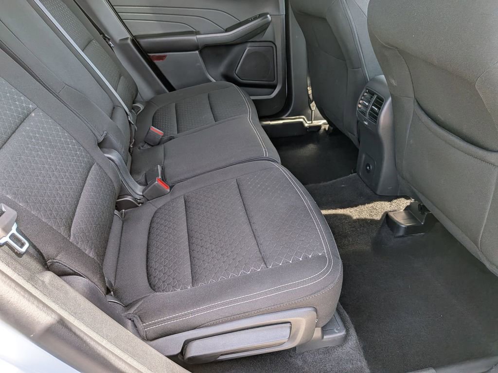 Used 2025 Ford Escape Active AWD/4WD image 28