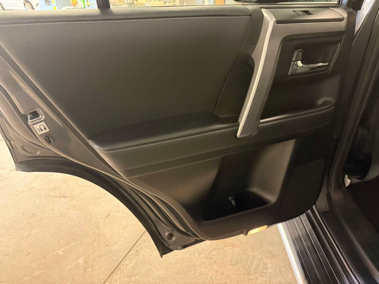 Certified 2022 Toyota 4Runner SR5 Premium w/ Moonroof Package AWD/4WD image 24