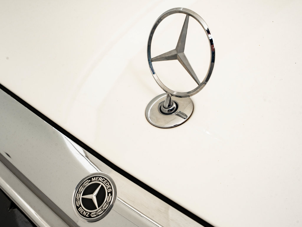 Used 2018 Mercedes-Benz E 400 4MATIC Wagon image 17