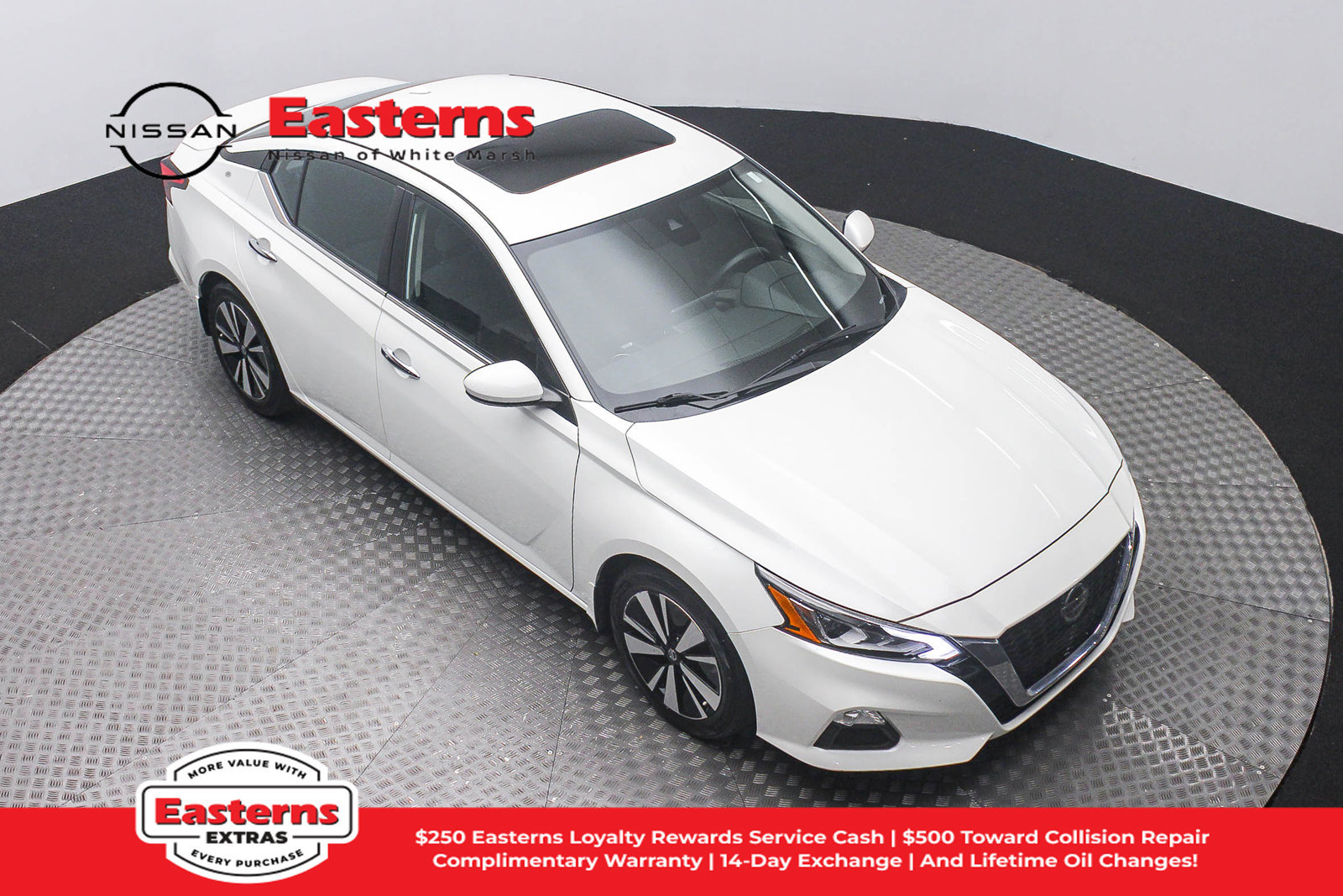 Used 2022 Nissan Altima 2.5 SV w/ SV Premium Package FWD image 3