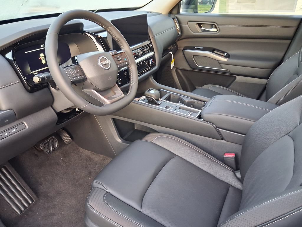 New 2026 Nissan Pathfinder SL FWD image 7