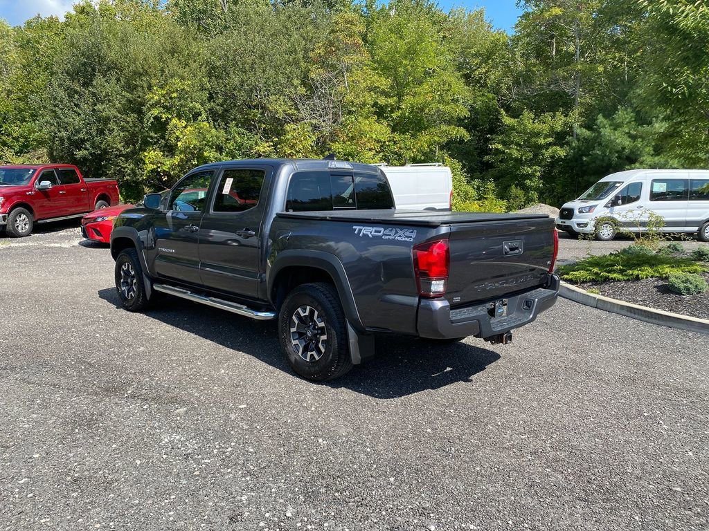 Used 2018 Toyota Tacoma TRD Off-Road w/ Technology Package AWD/4WD image 8