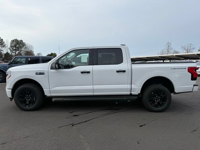 Used 2025 Ford F150 Lightning XLT AWD/4WD image 2