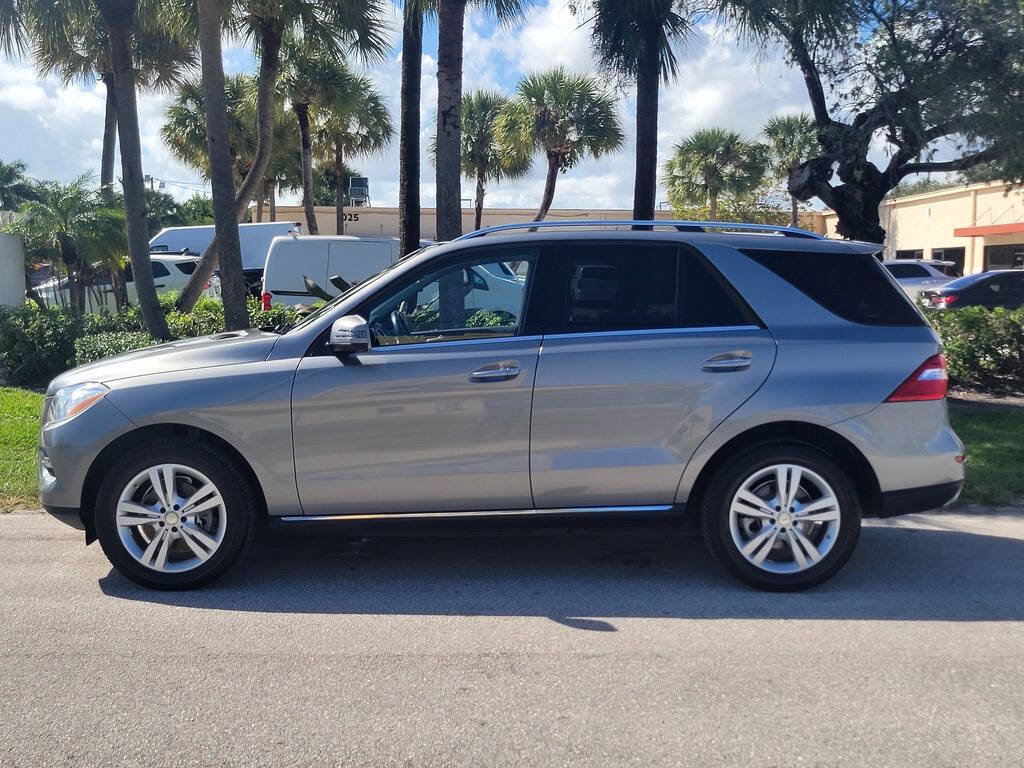 Used 2014 Mercedes-Benz ML 350 BlueTEC 4MATIC image 5