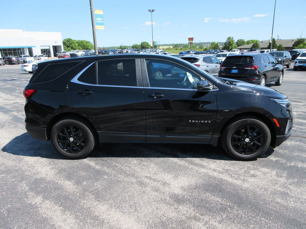 Used 2024 Chevrolet Equinox LT w/ LPO, Floor Liner Package FWD image 6