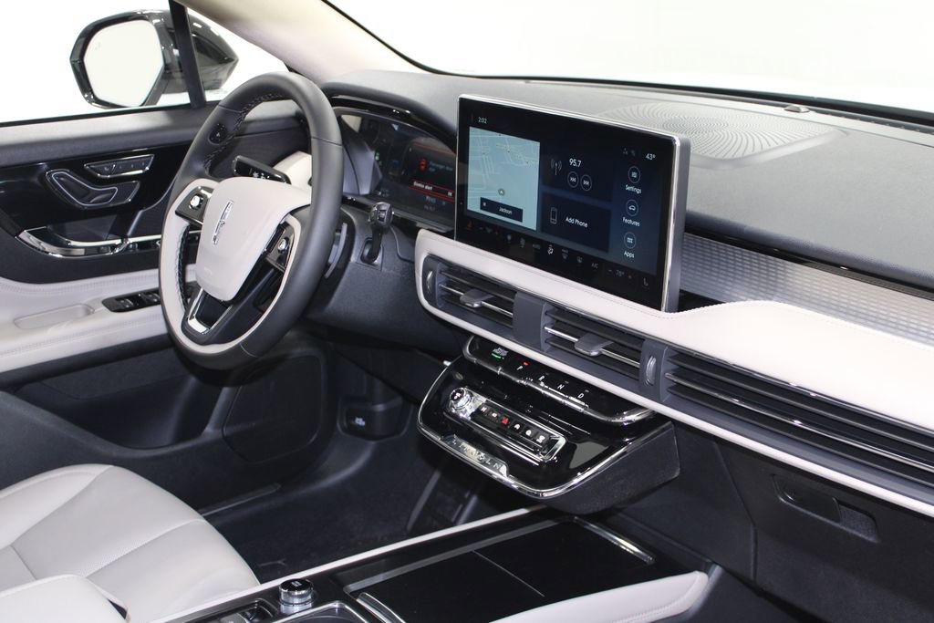 New 2026 Lincoln Corsair Premiere image 30