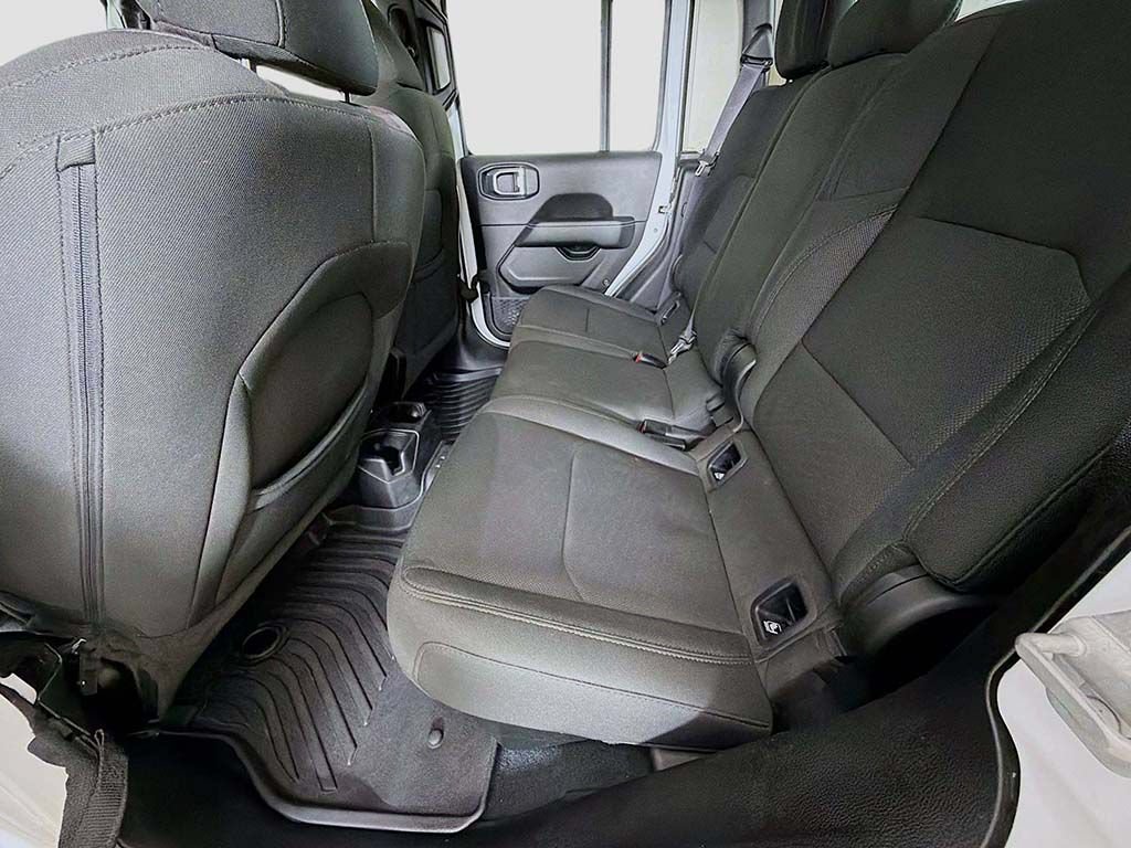 Used 2023 Jeep Gladiator Overland AWD/4WD image 24