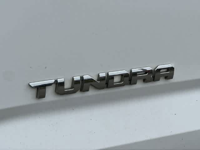 Used 2022 Toyota Tundra SR5 w/ SR5 Premium Package AWD/4WD image 17
