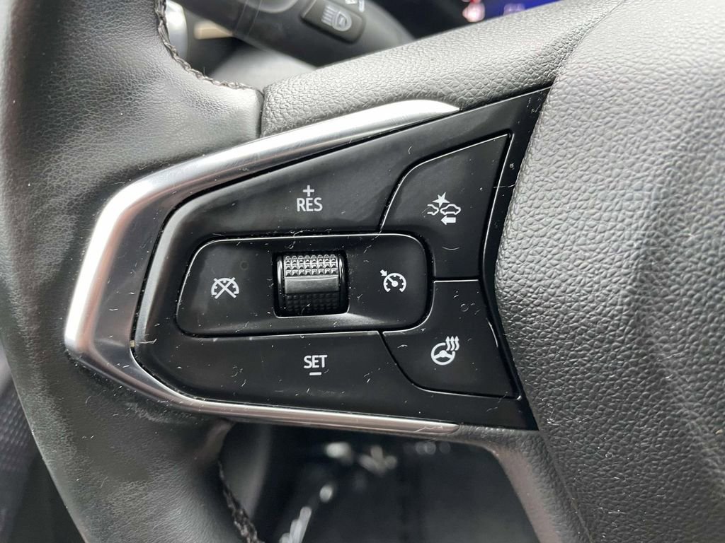 Used 2024 Chevrolet Trax ACTIV w/ Sunroof Package image 33