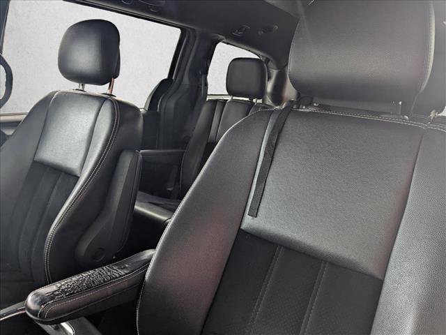 Used 2015 Dodge Grand Caravan SXT image 8