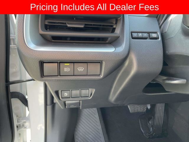 Used 2026 Toyota Prius LE AWD/4WD image 21
