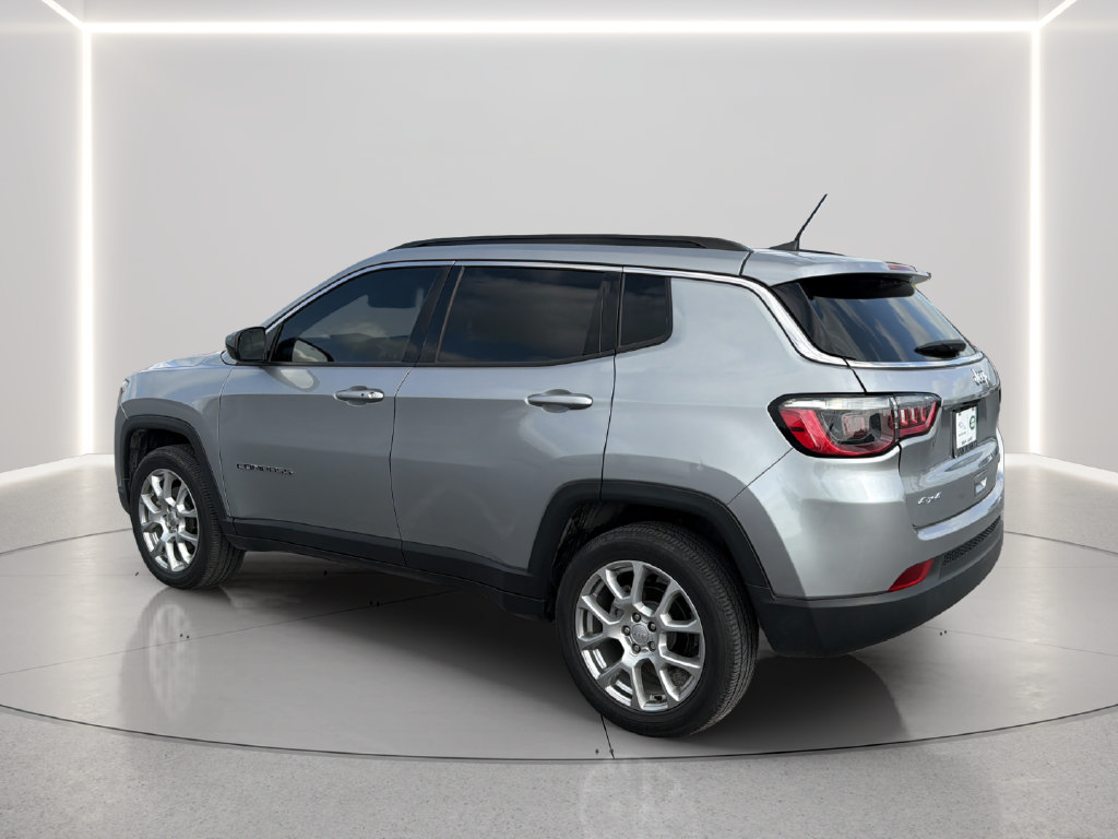 Used 2022 Jeep Compass Latitude AWD/4WD image 14